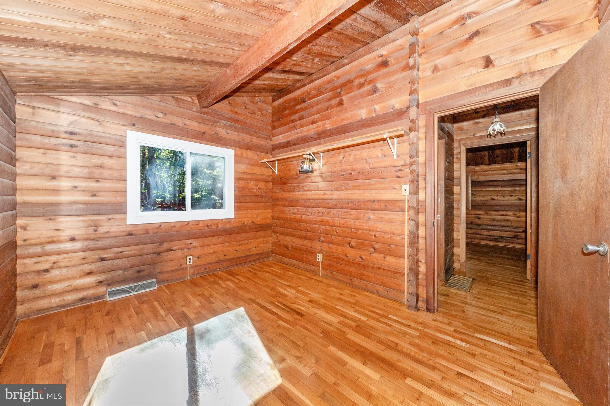 SHANNONDALE - Residential Lease