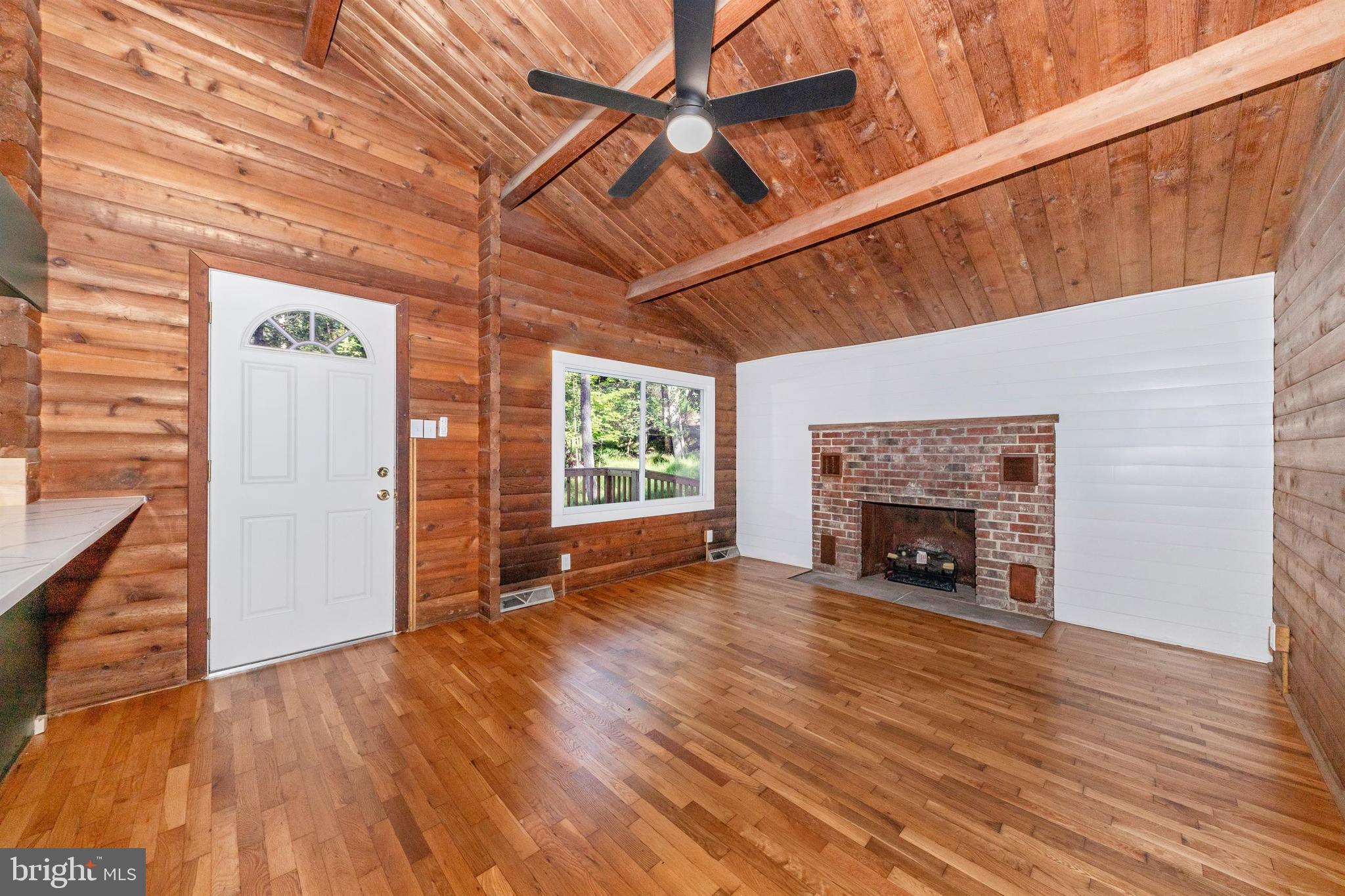 SHANNONDALE - Residential Lease