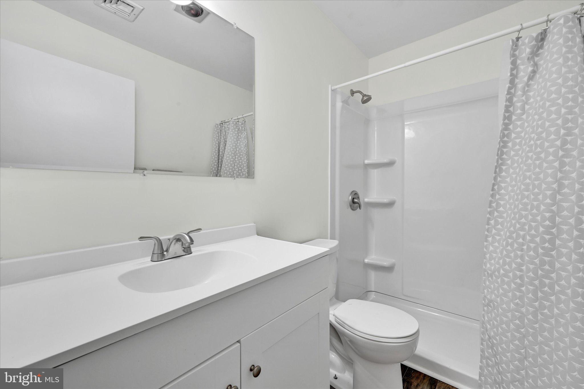 FOREST HILLS - Residential