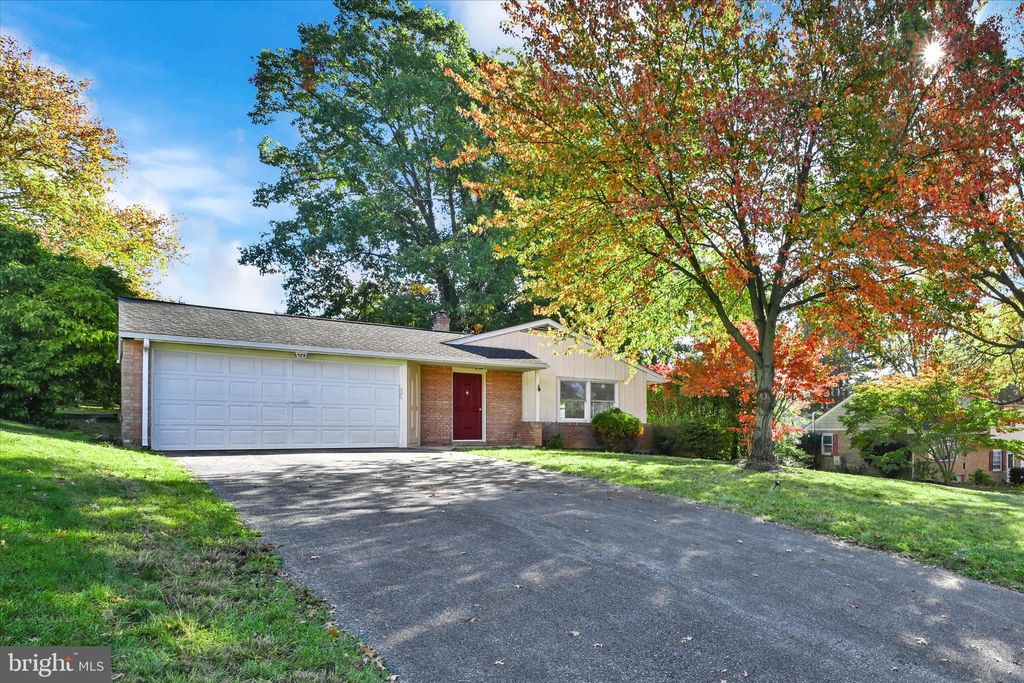 Photo of 47 Holly Drive, Leola, PA 17540 (MLS # PALA2058158)