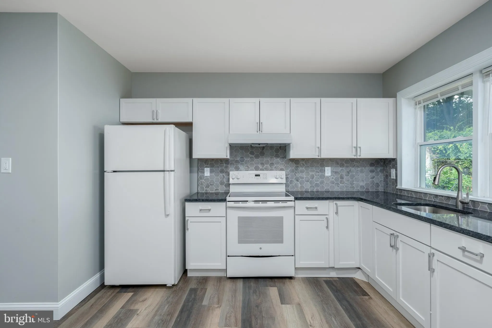 Chester, Pennsylvania 19013, United States, 4 Bedrooms Bedrooms, ,2 BathroomsBathrooms,Residential,Active,188296