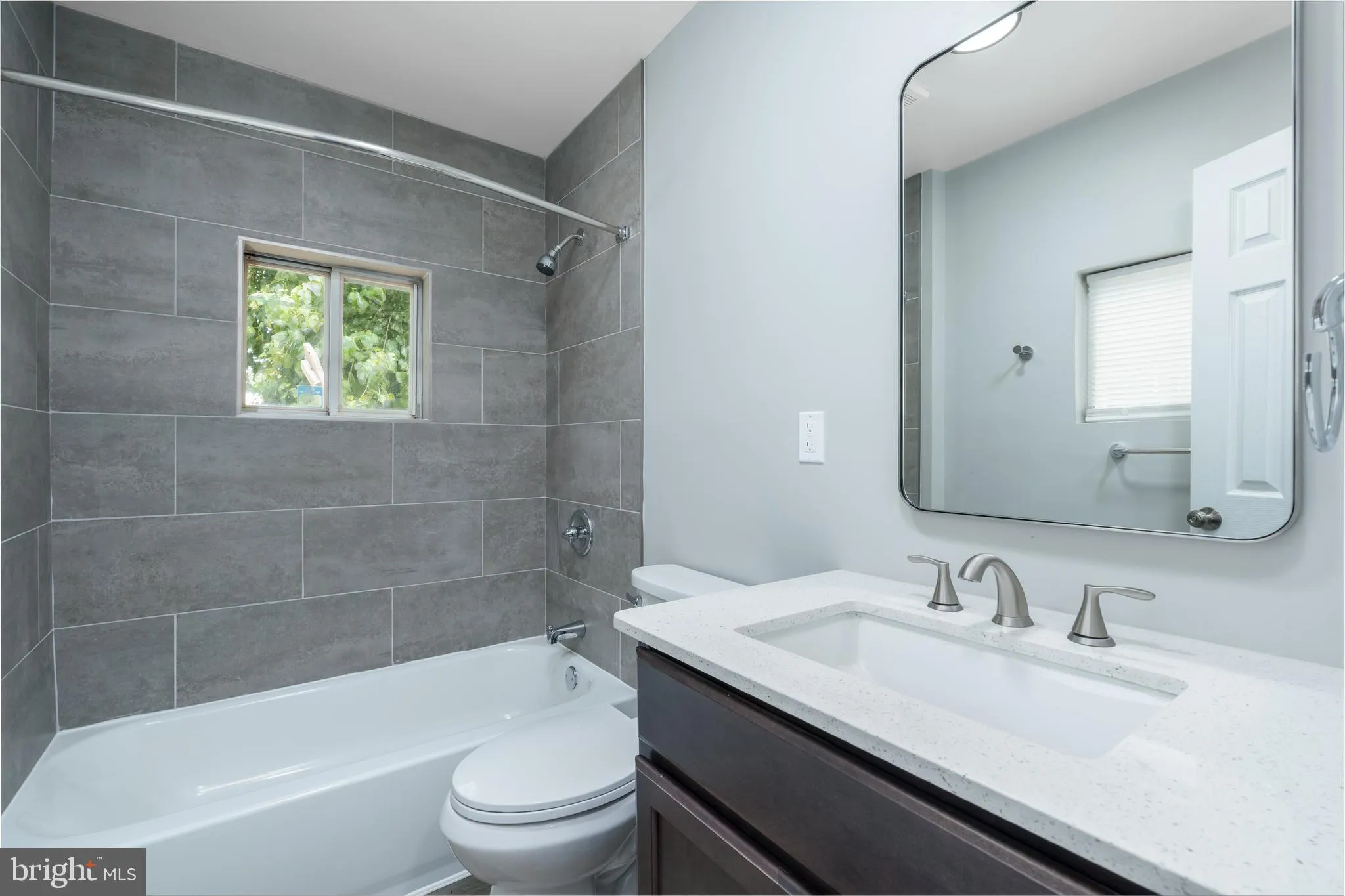 Chester, Pennsylvania 19013, United States, 4 Bedrooms Bedrooms, ,2 BathroomsBathrooms,Residential,Active,188296