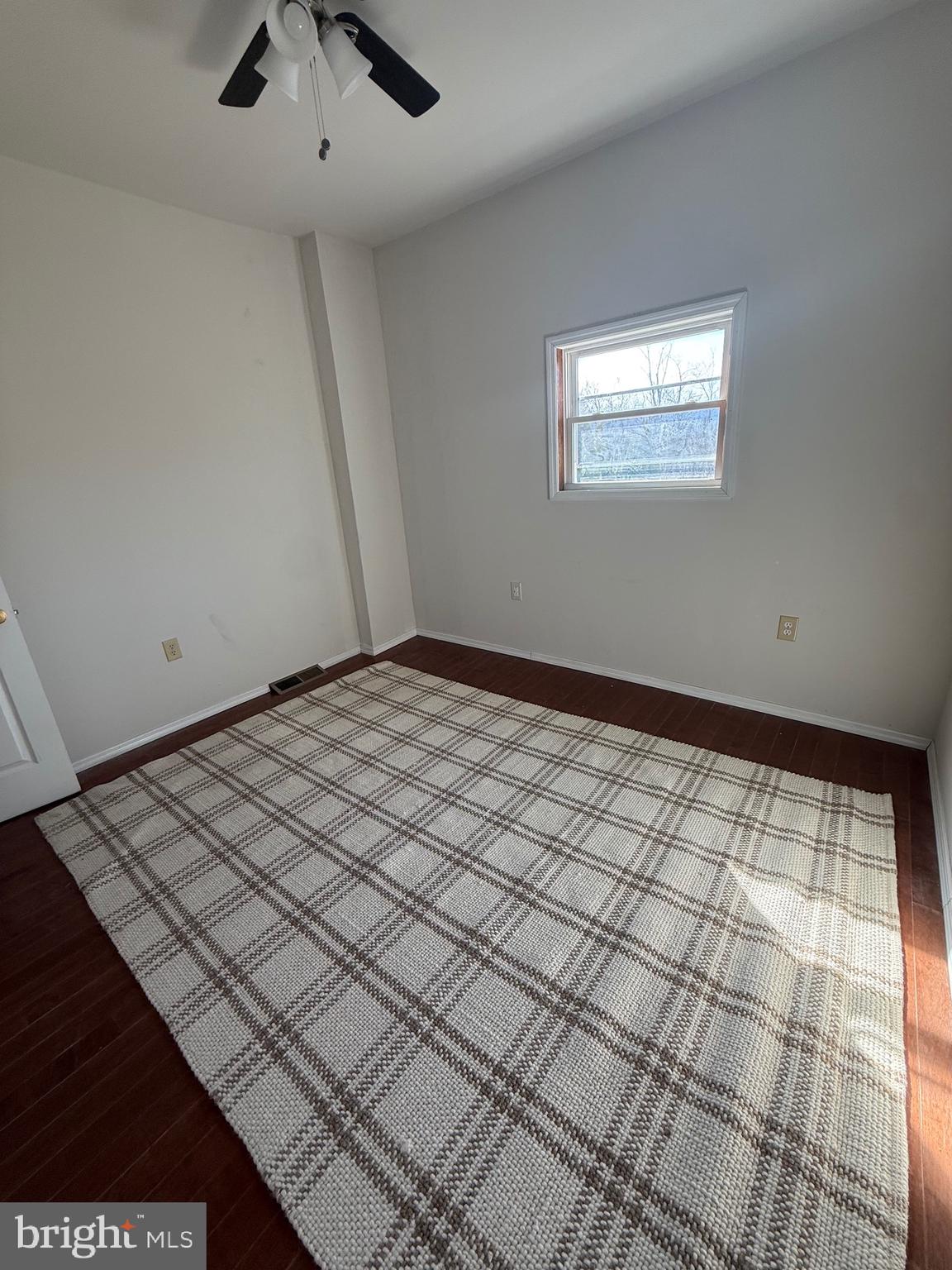 FOUNTAIN SPRINGS - Residential