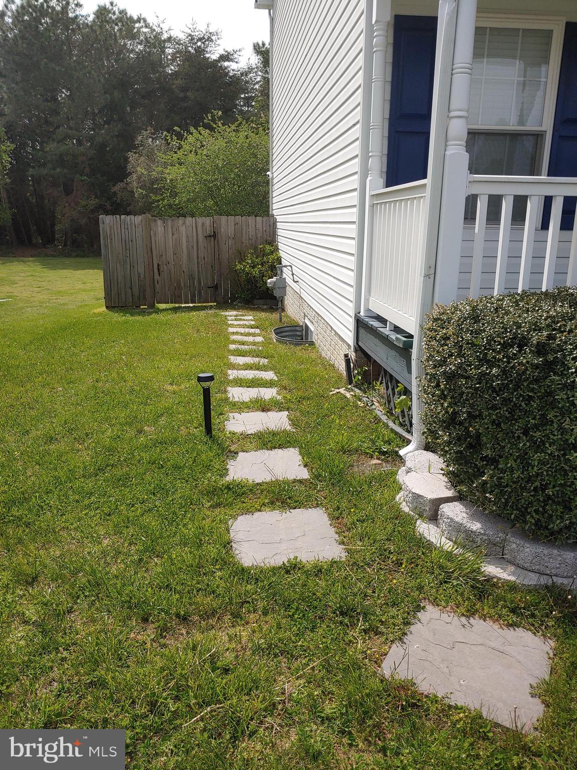 MEADOW LAKE - Residential Lease