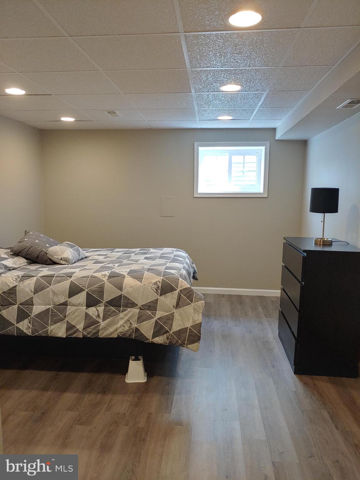 MEADOW LAKE - Residential Lease