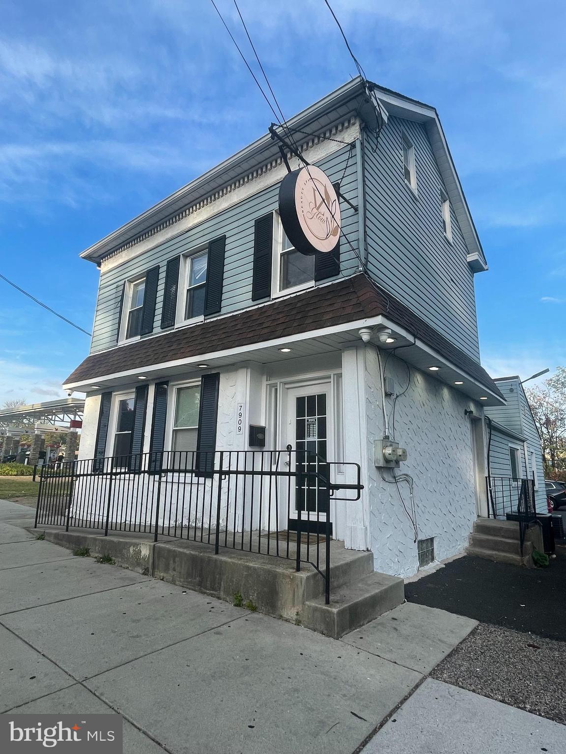 FOX CHASE - Residential Lease