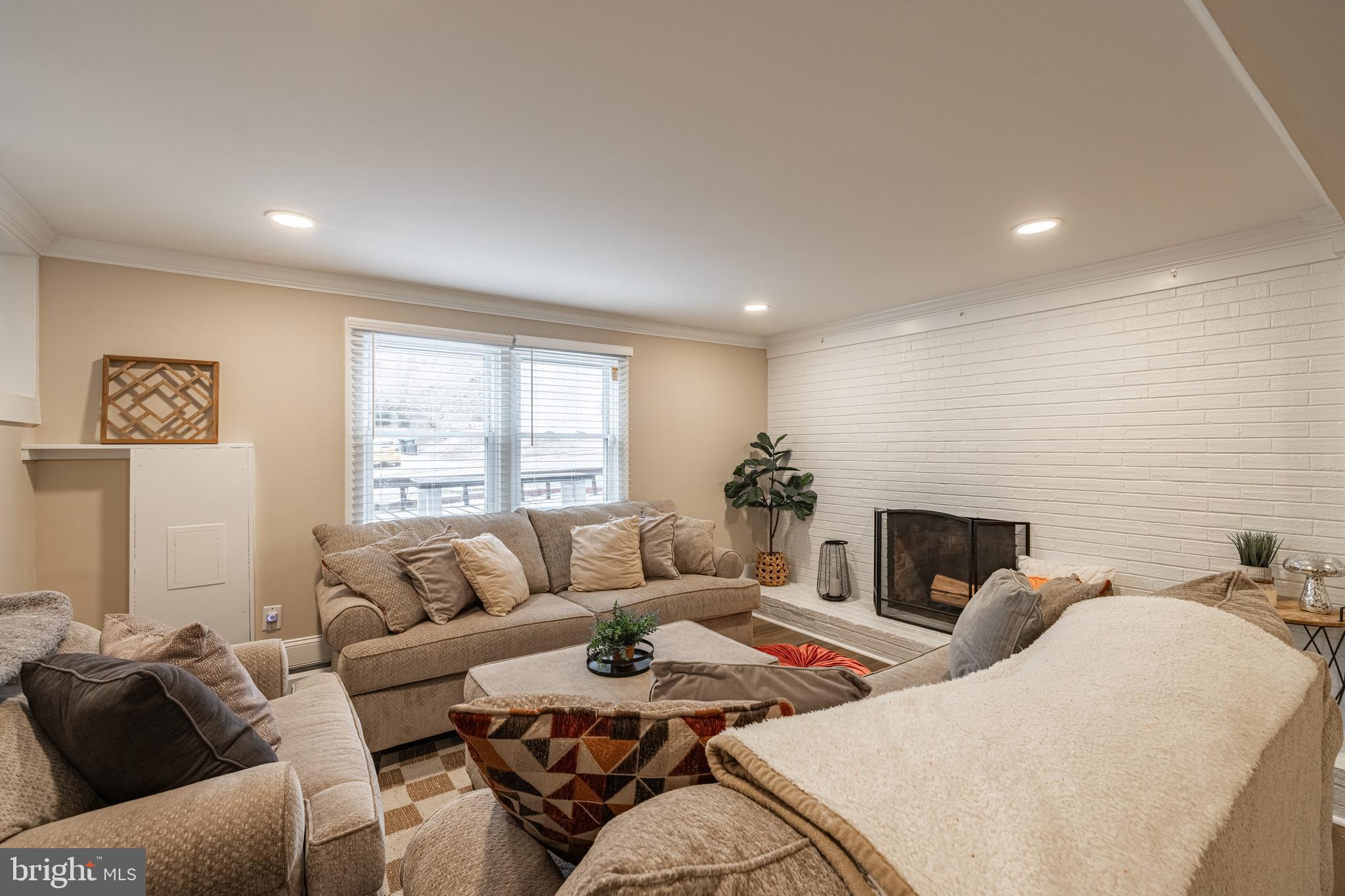 DALE CITY - Residential