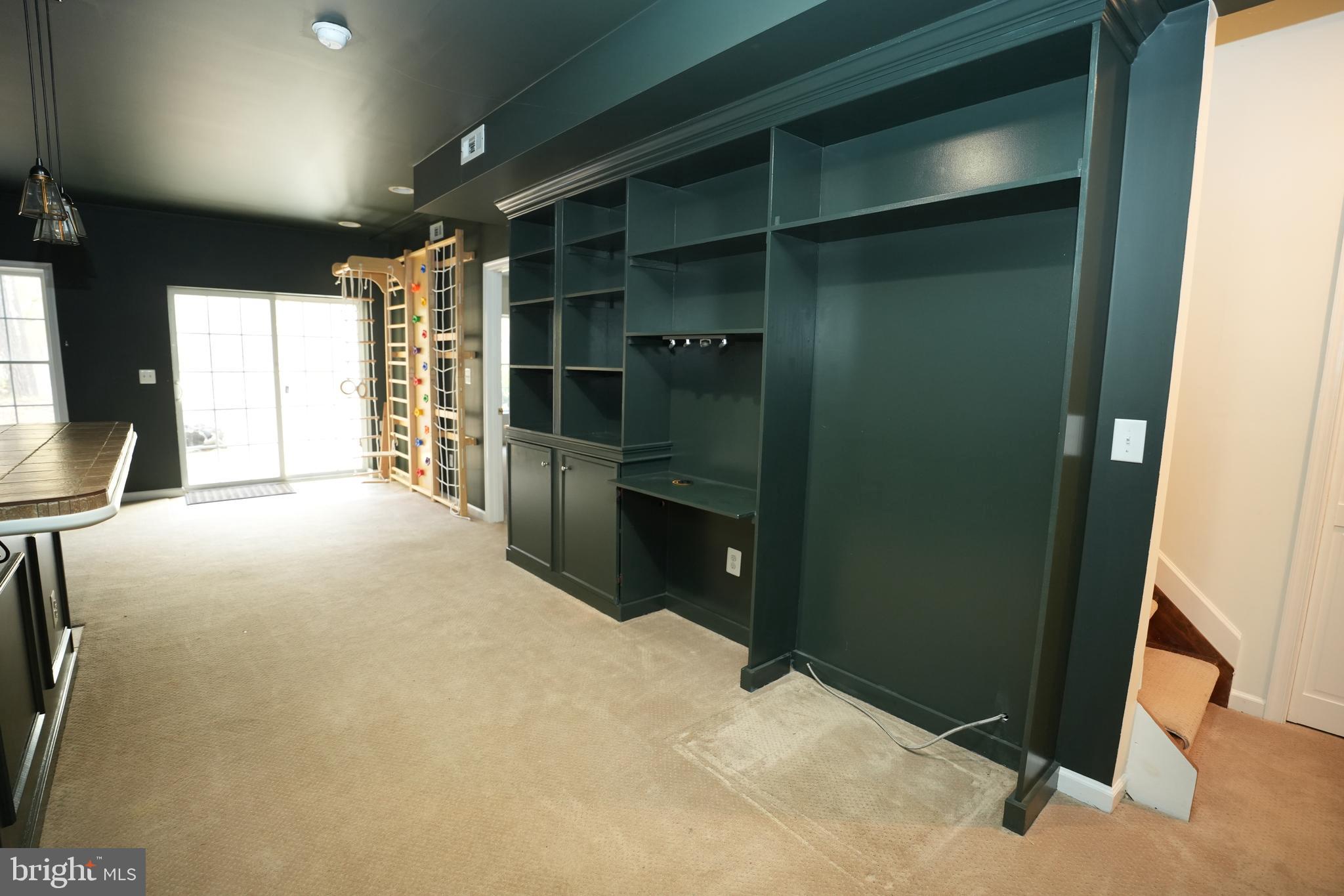 SYCAMORE HOLLOW OF WLDWD - Residential Lease