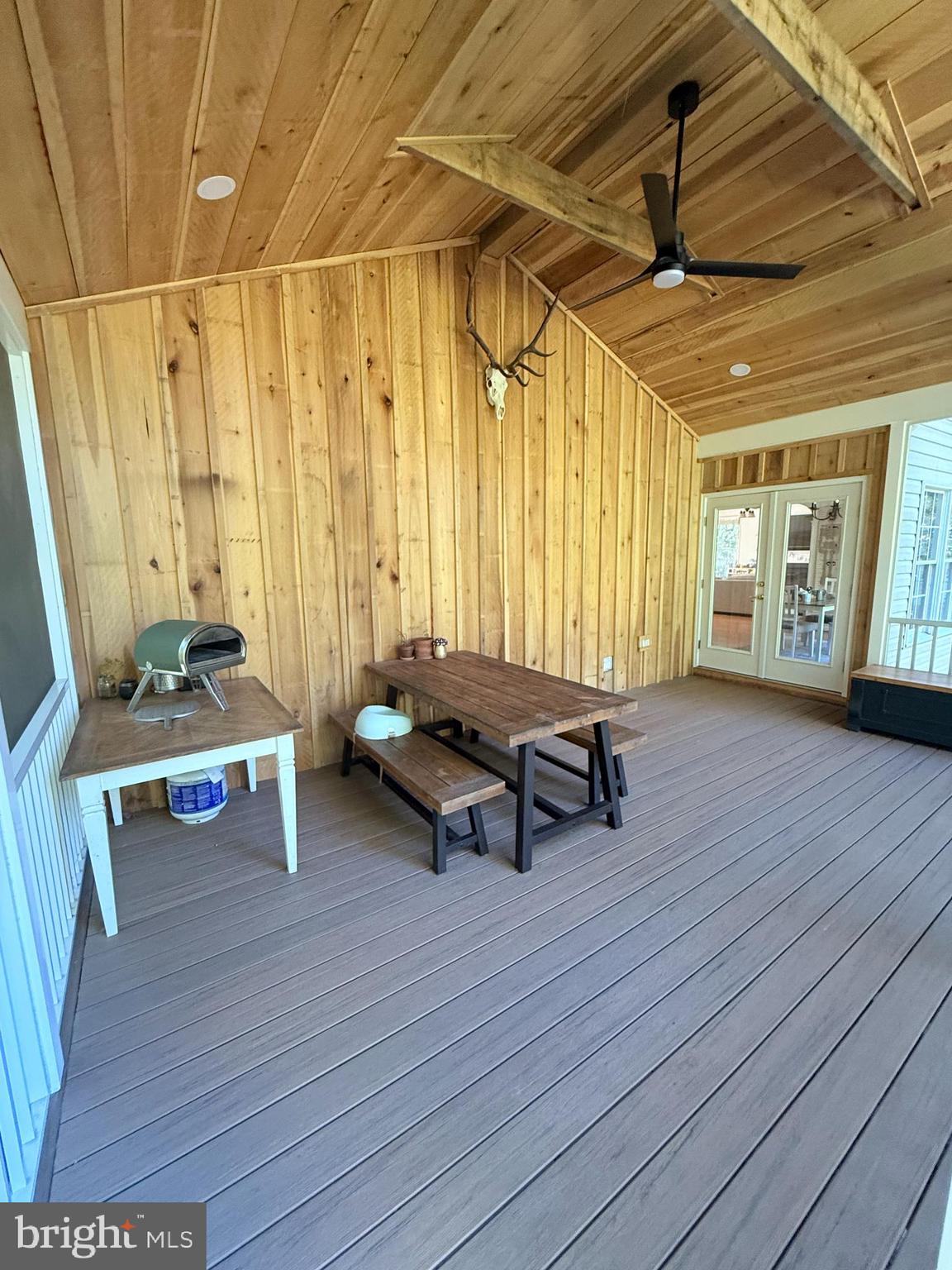 SYCAMORE HOLLOW OF WLDWD - Residential Lease