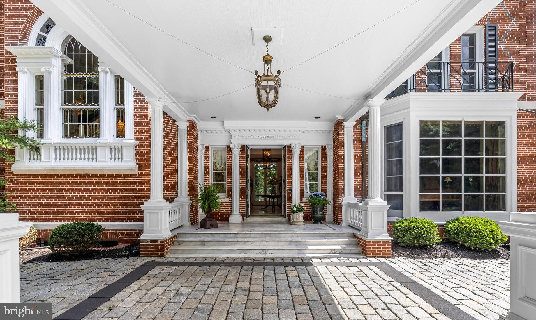 16 MERRY HILL COURT