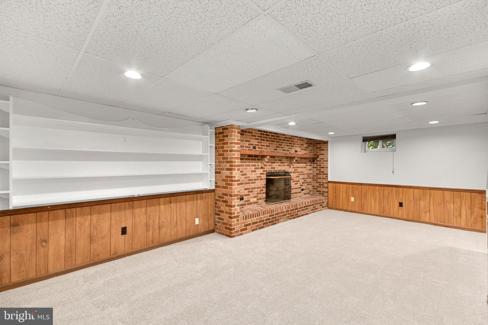 CLARKSBURG OUTSIDE - Residential