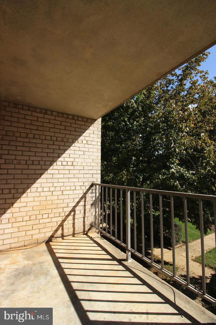 CANTERBURY SQUARE - Residential Lease