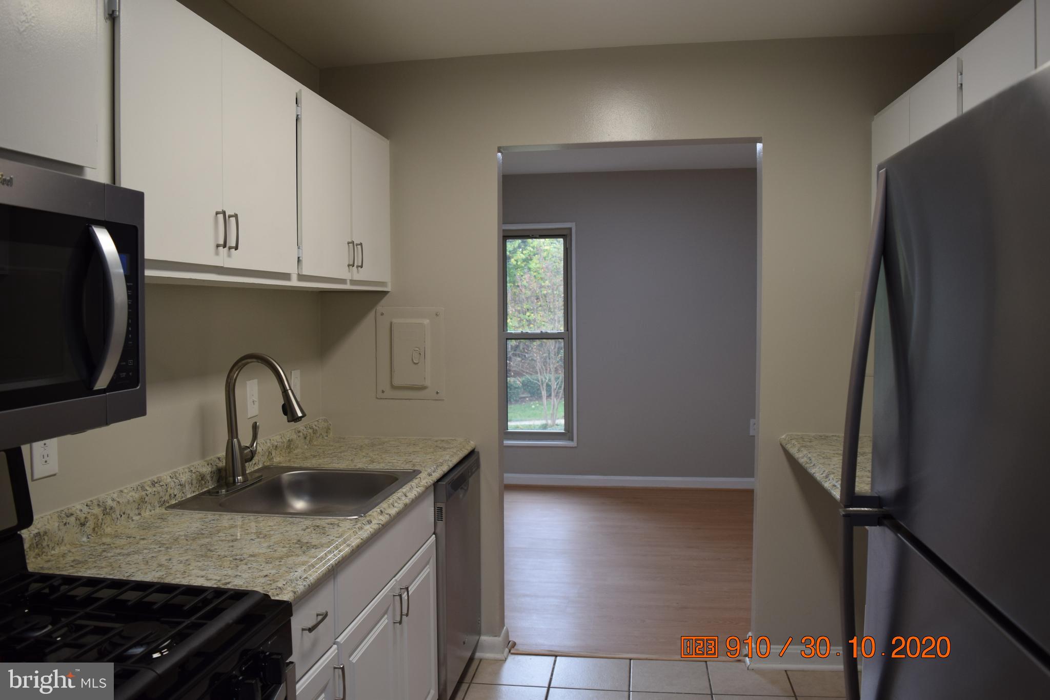 CANTERBURY SQUARE - Residential Lease