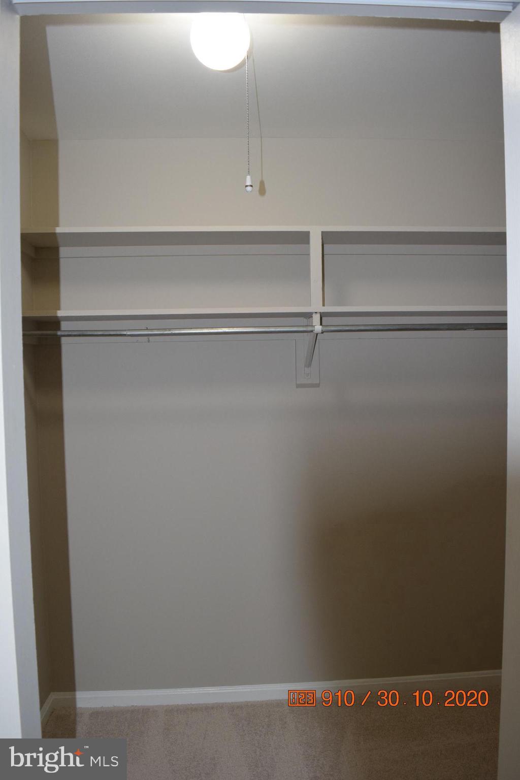 CANTERBURY SQUARE - Residential Lease