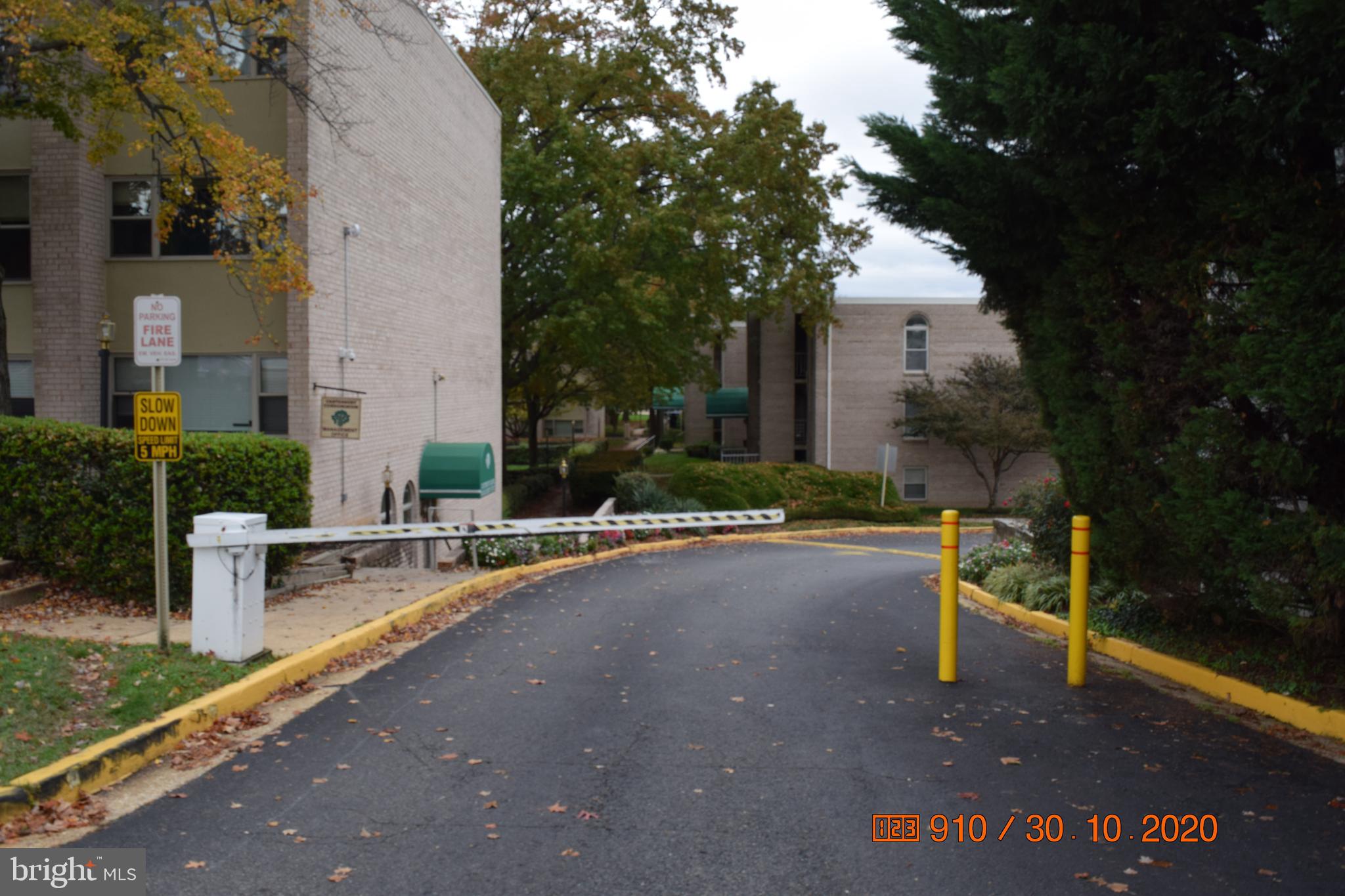 CANTERBURY SQUARE - Residential Lease