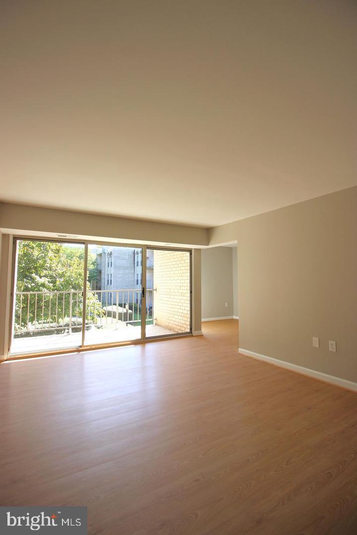 CANTERBURY SQUARE - Residential Lease