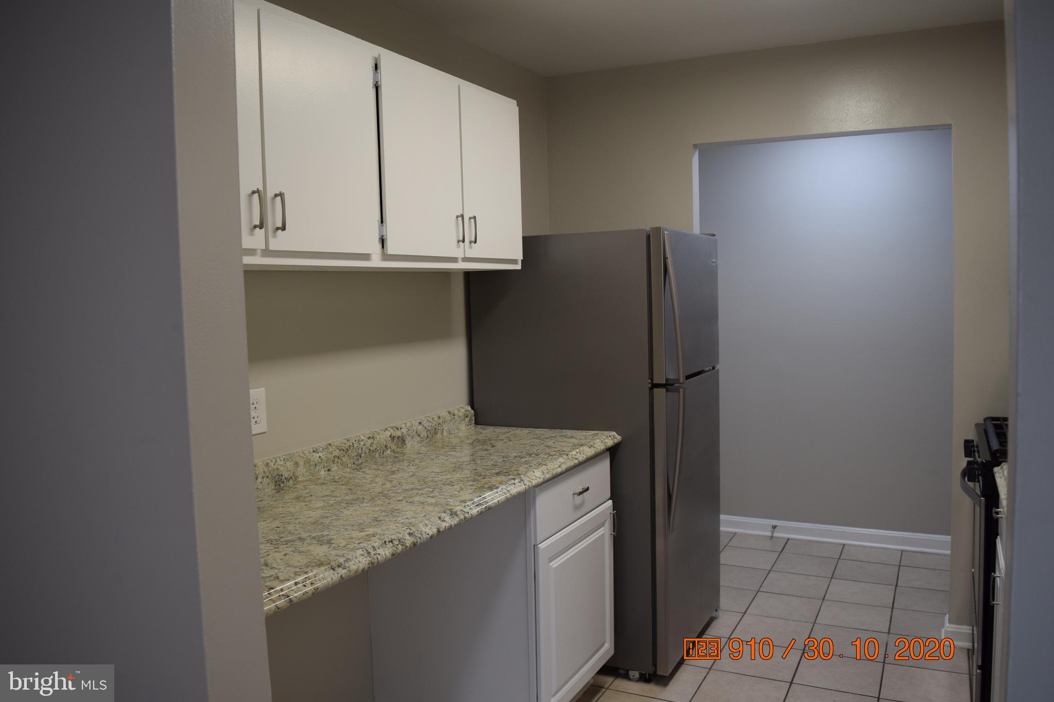 CANTERBURY SQUARE - Residential Lease