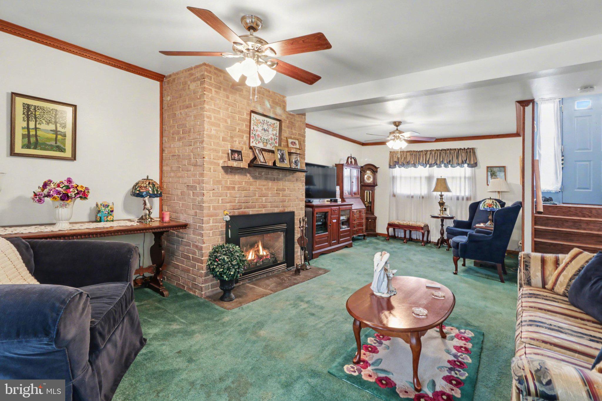 FOREST HILLS - Residential