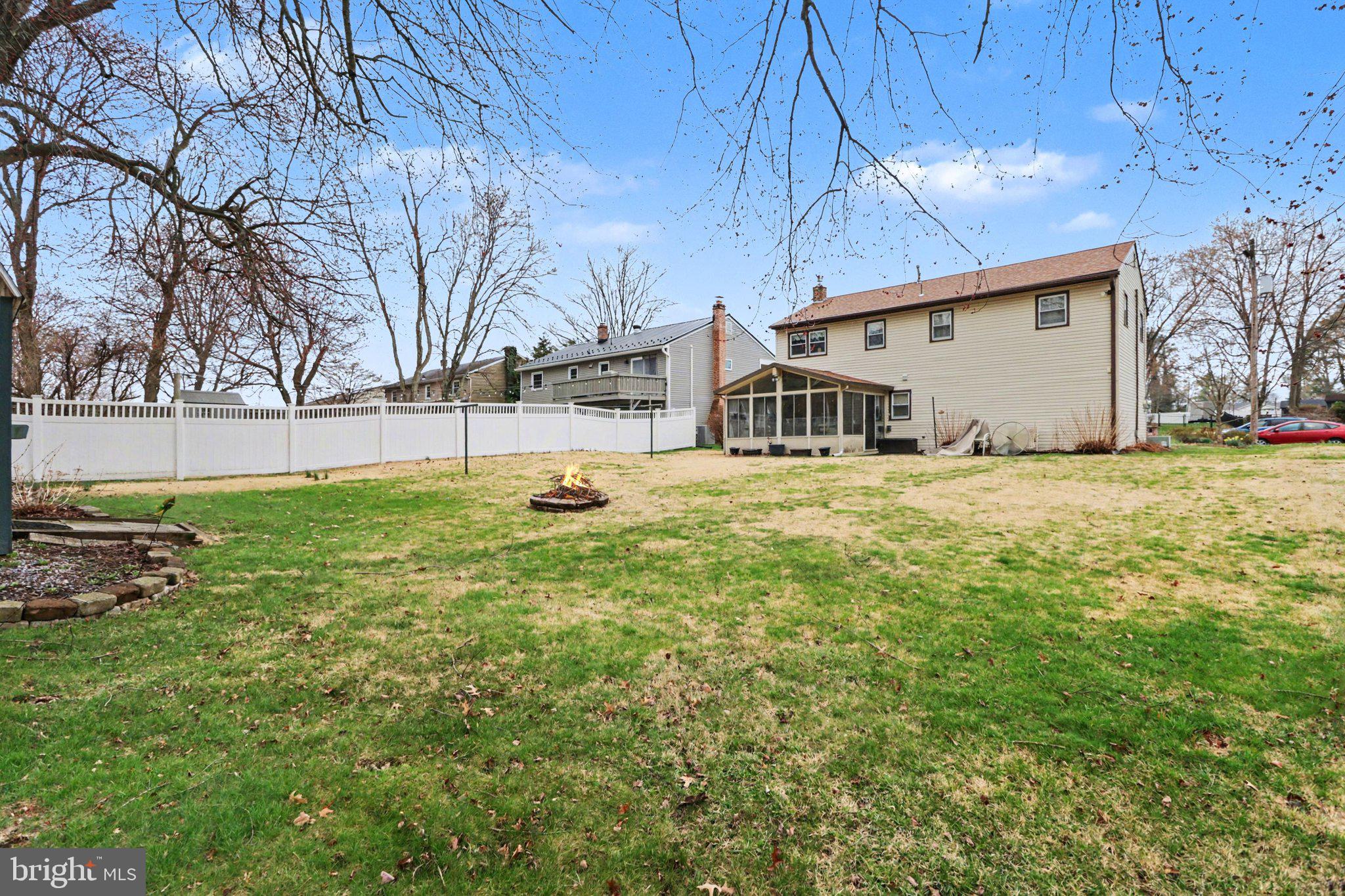 FOREST HILLS - Residential