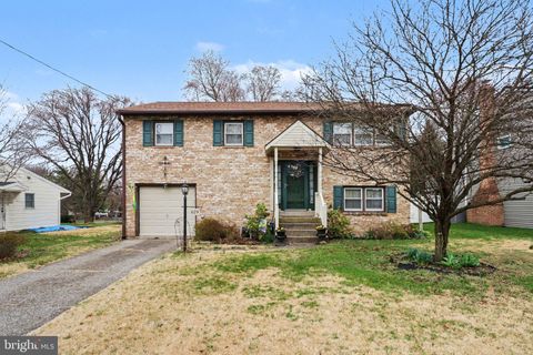 Homes For Sale - 619 Charles Road<br/> DAUPHIN, PA 17018