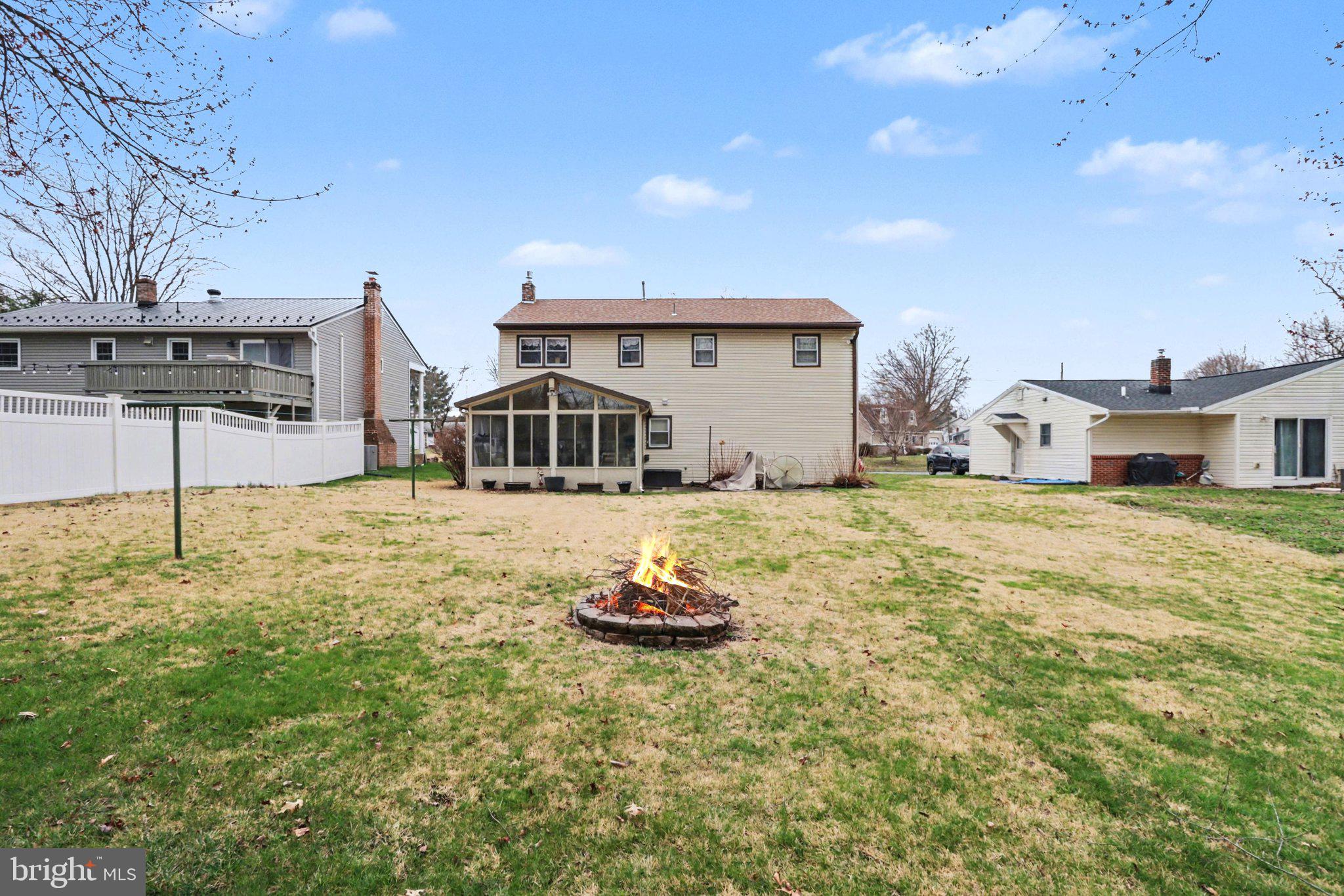 FOREST HILLS - Residential