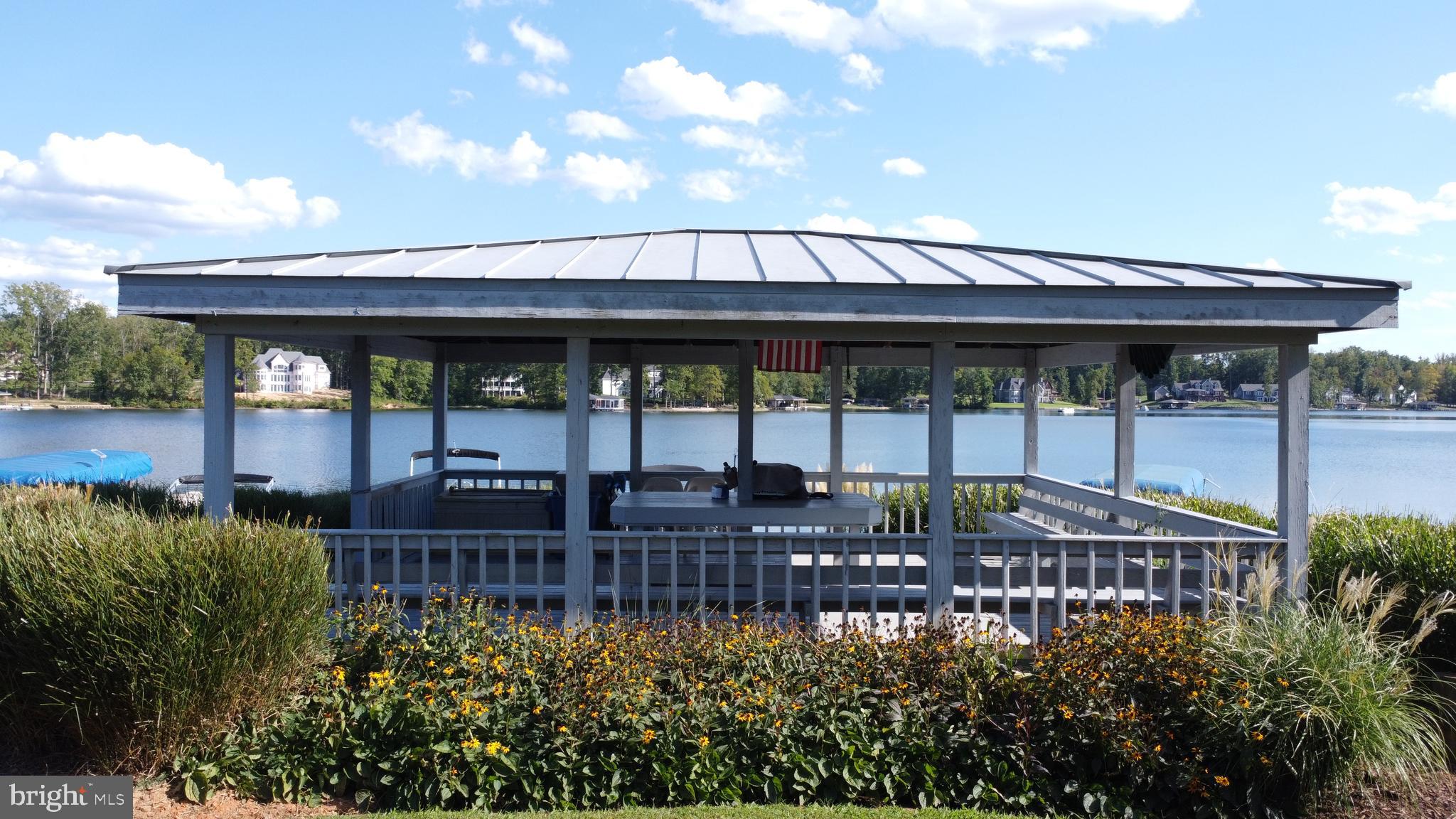 BRANDYWOOD ESTATE - Residential