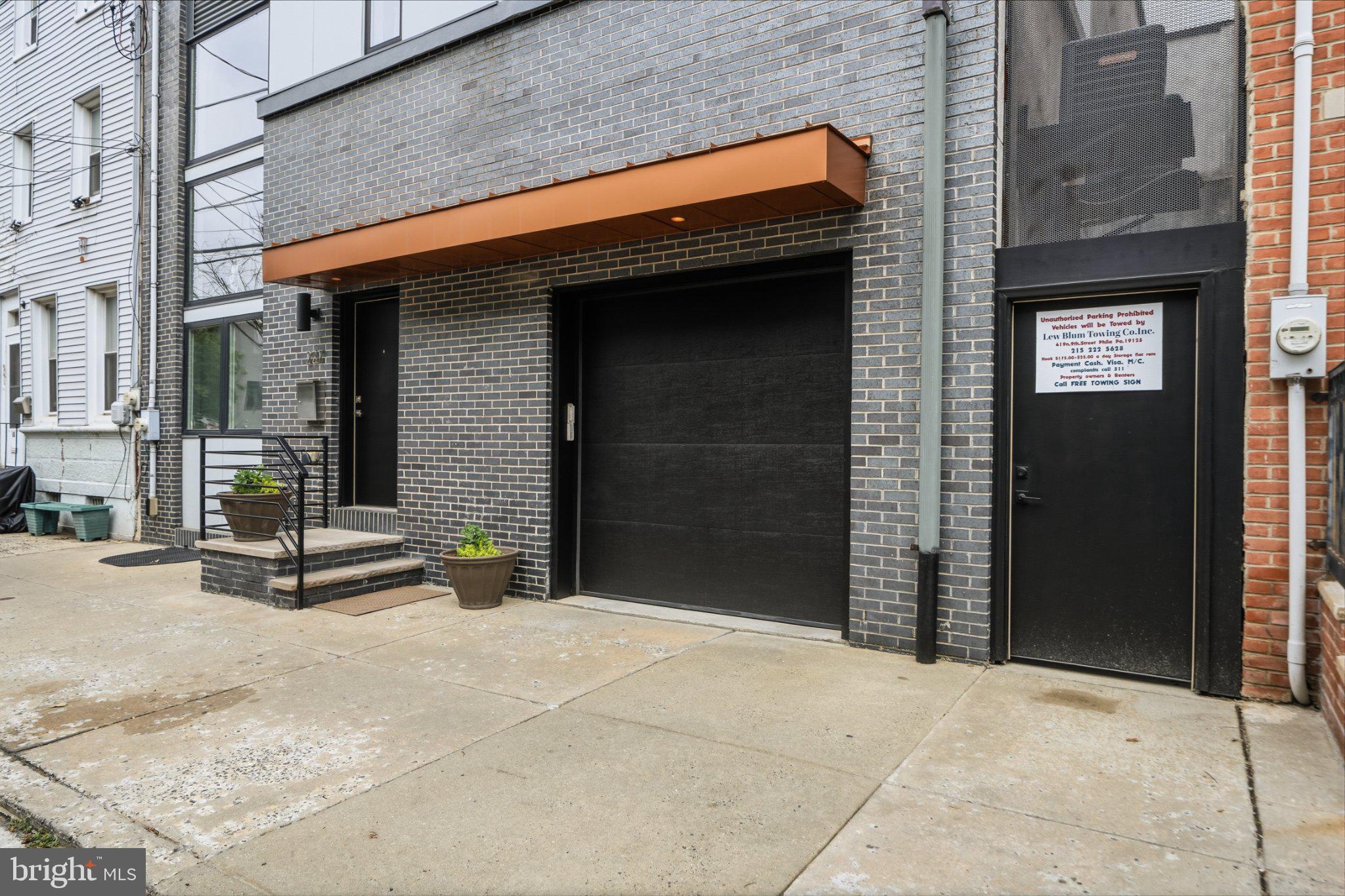 237 W THOMPSON STREET