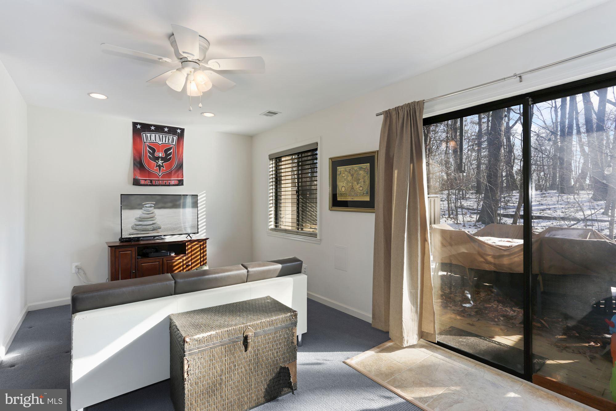 RESTON - Residential Lease