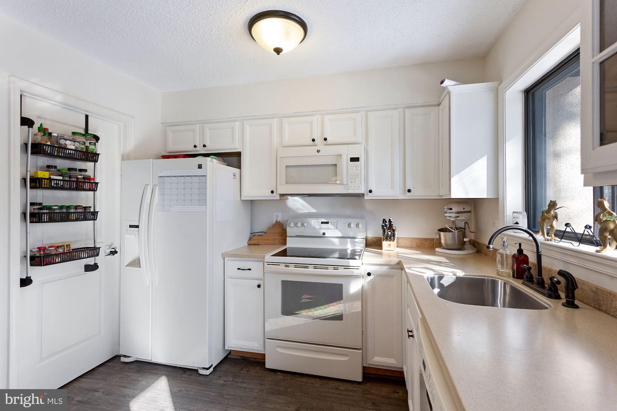 RESTON - Residential Lease