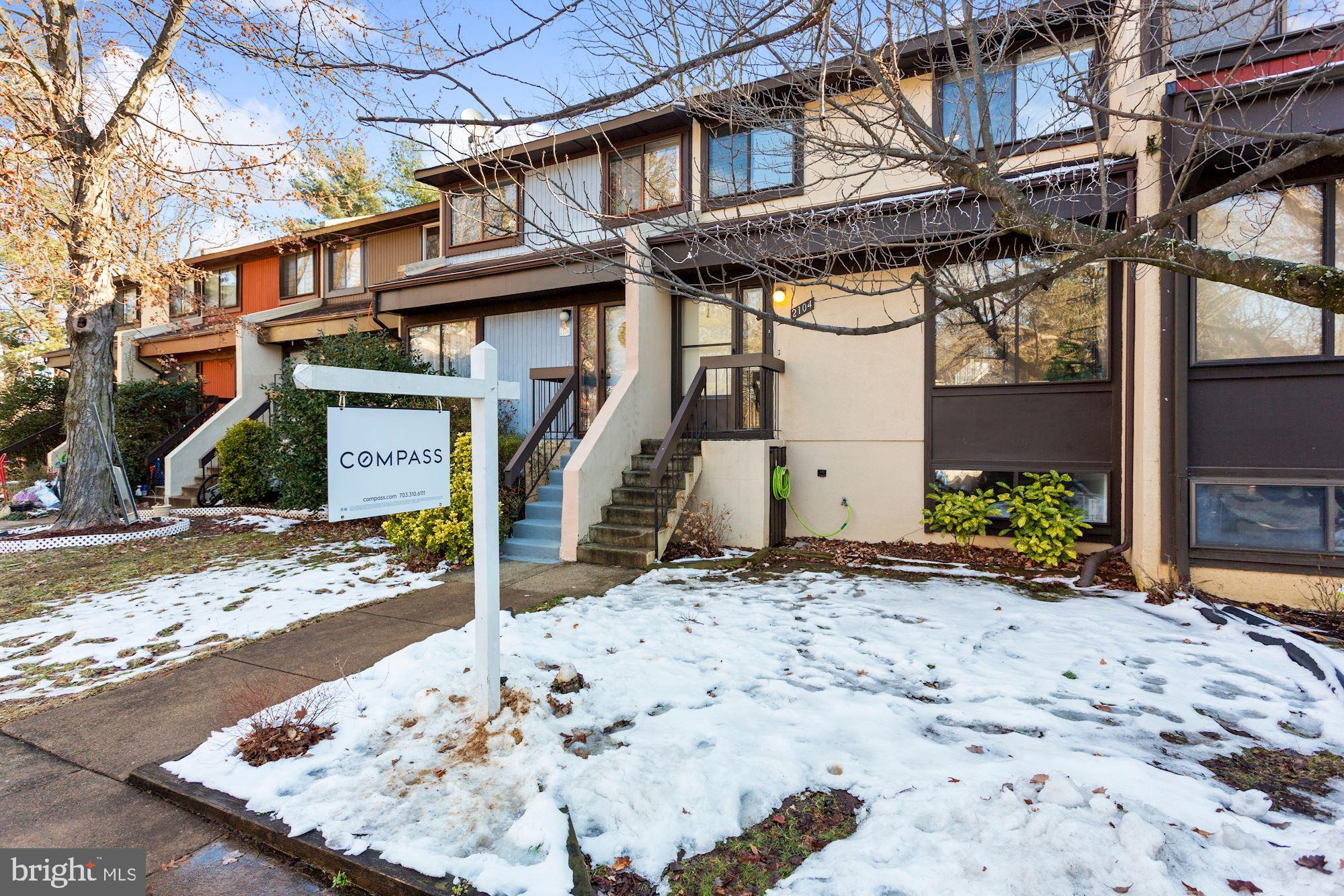 RESTON - Residential Lease