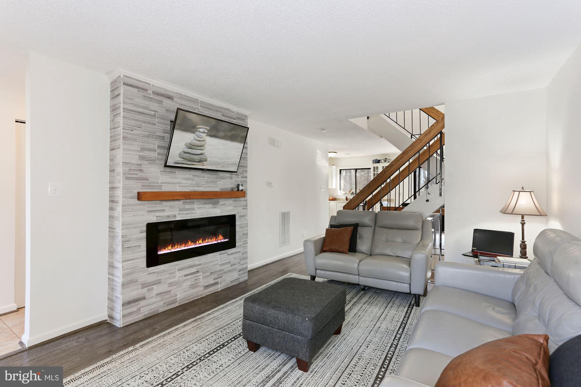 RESTON - Residential Lease