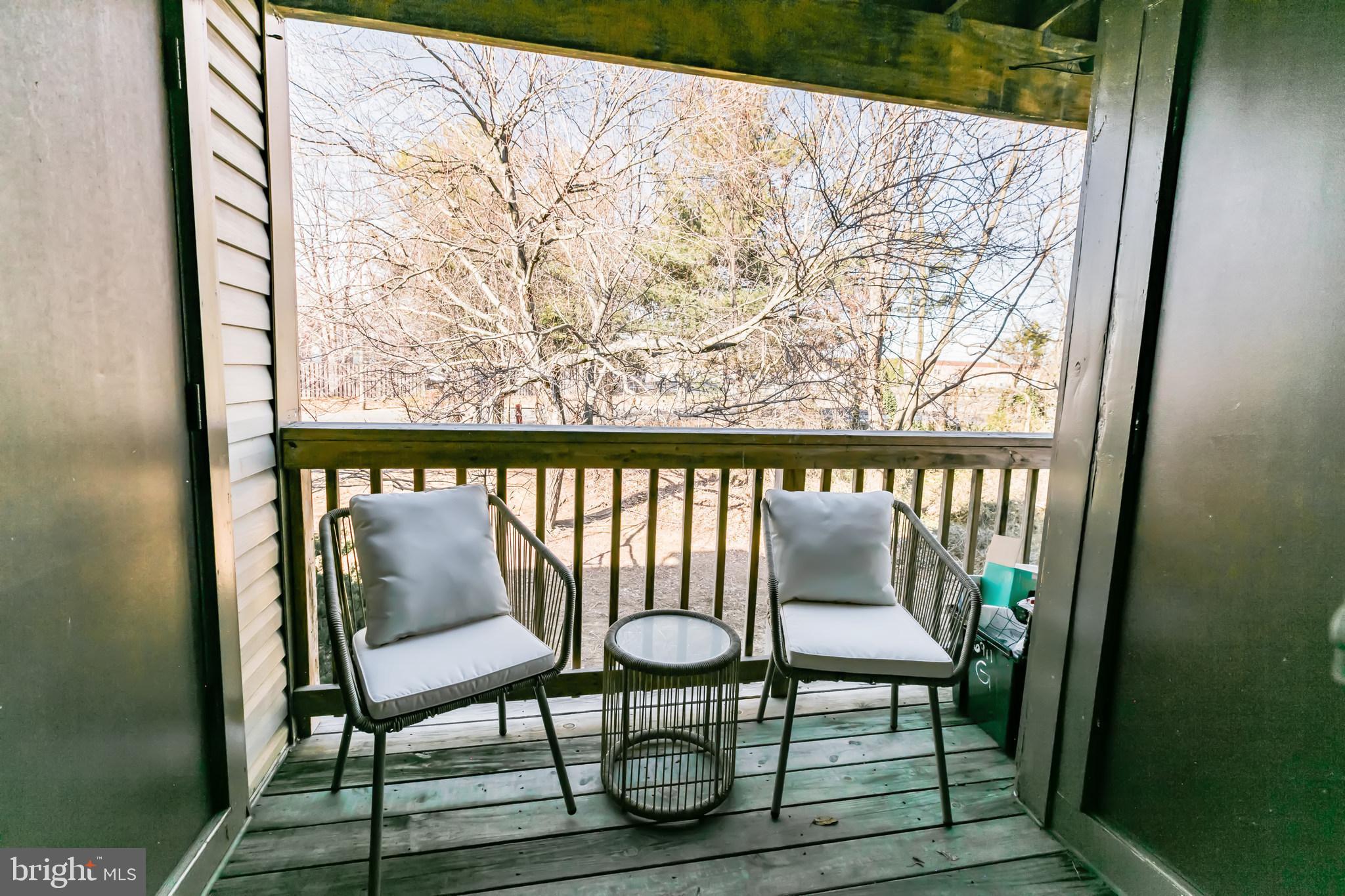 SURREY AT MANCHESTER LAKES - Residential