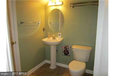 THE TOWNES AT VILLAGE PLACE - Residential Lease