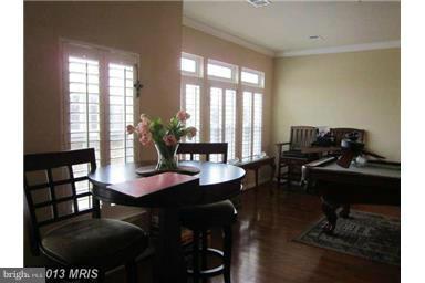 THE TOWNES AT VILLAGE PLACE - Residential Lease