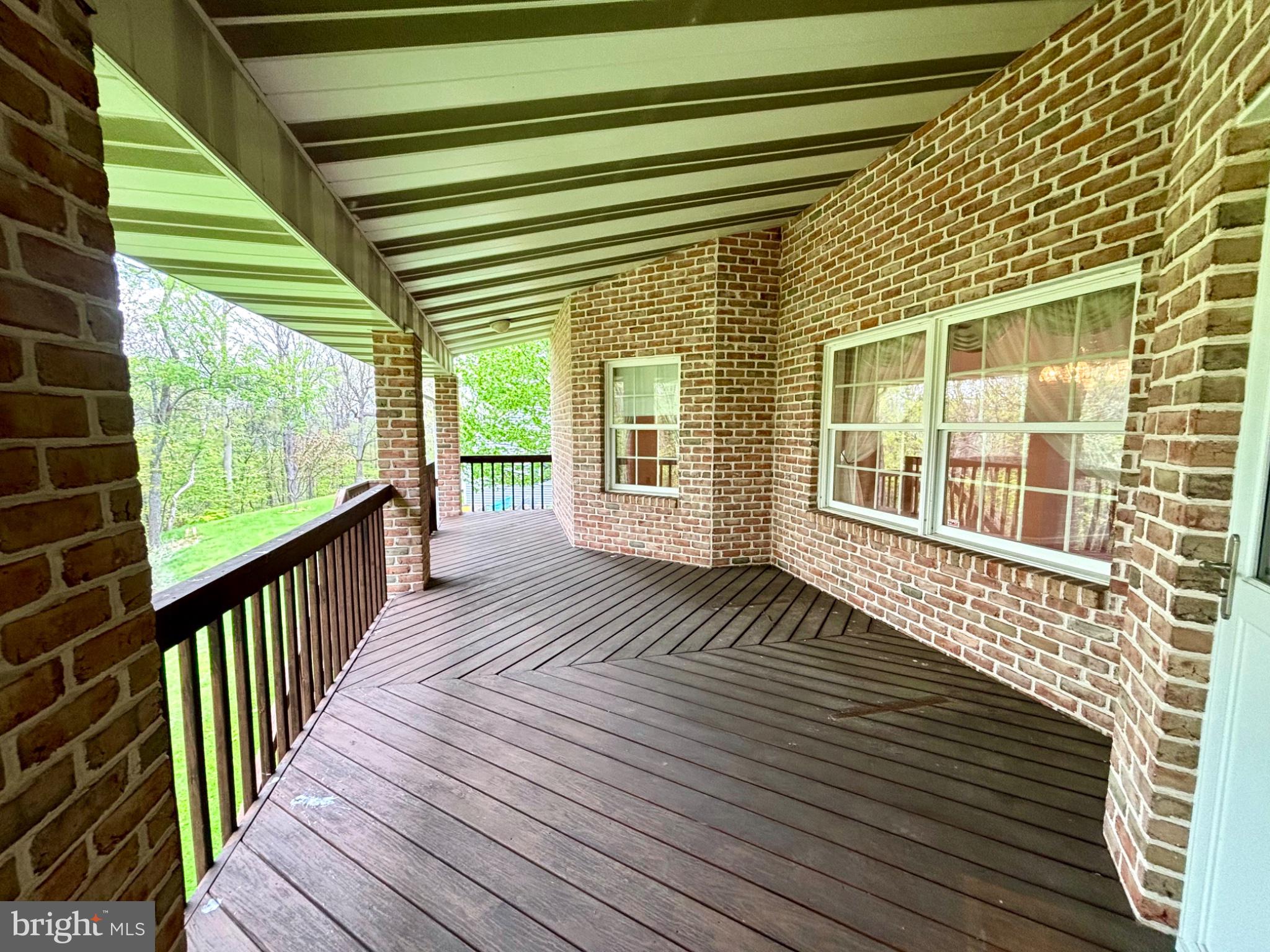 ECKHART MINES - Residential