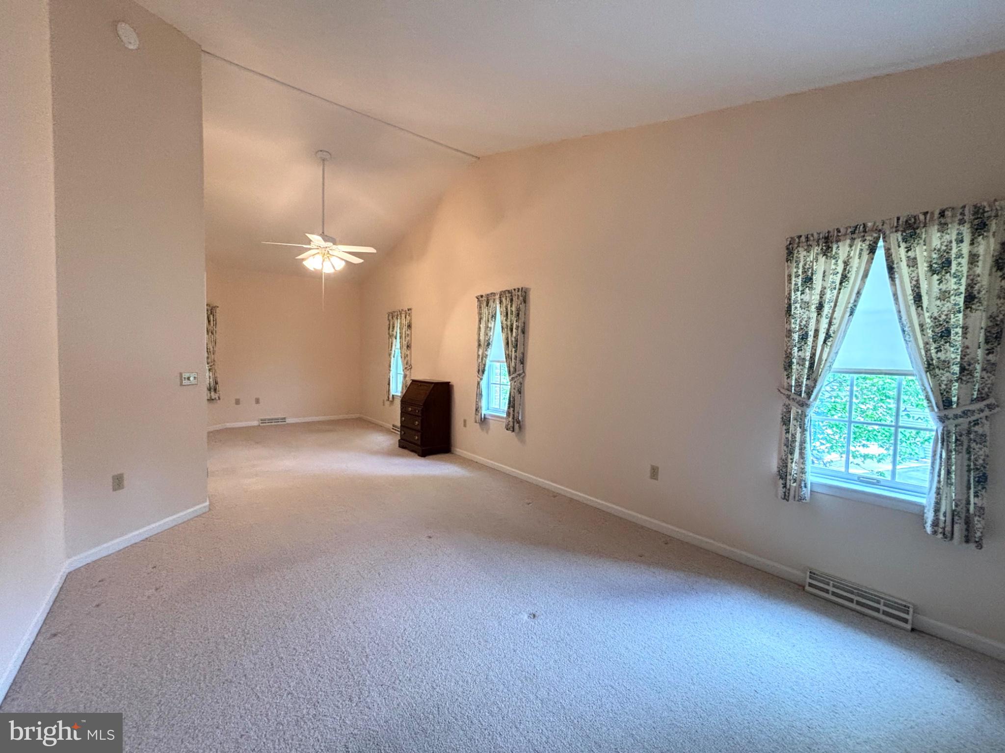 ECKHART MINES - Residential