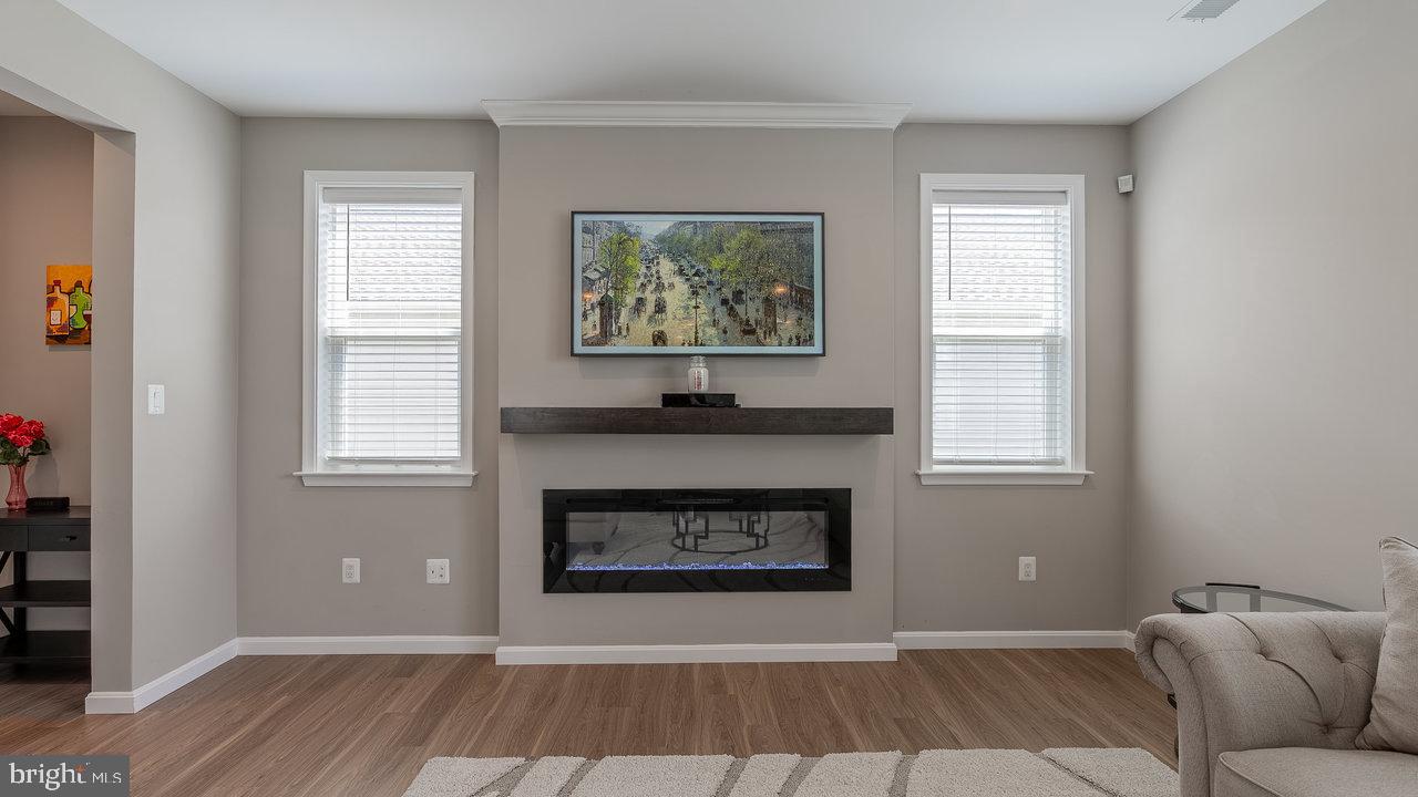 HAGERS CROSSING - Residential