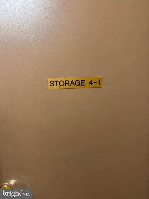 CARLYLE TOWERS - Residential