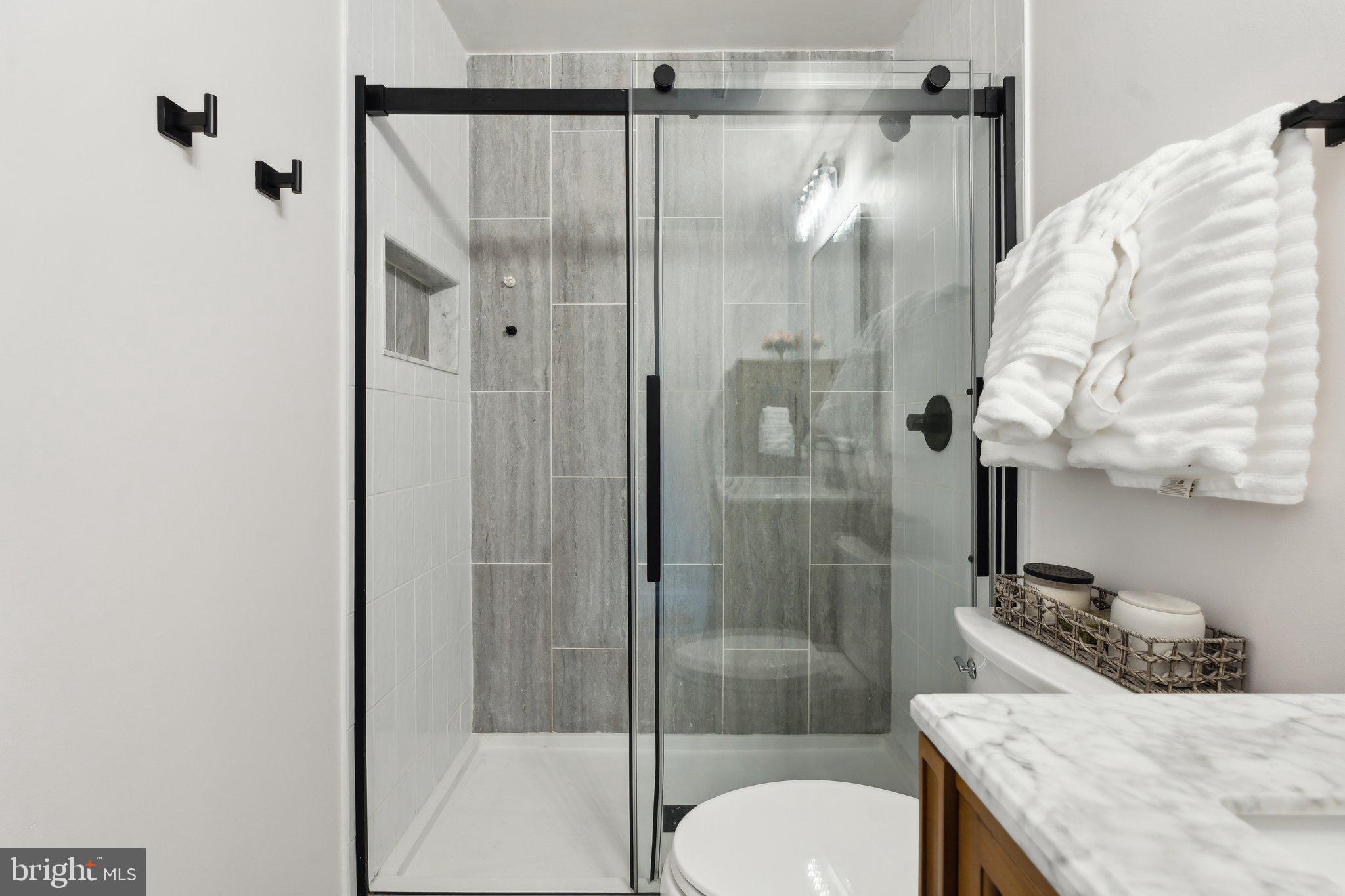 ADAMS WALK - Residential