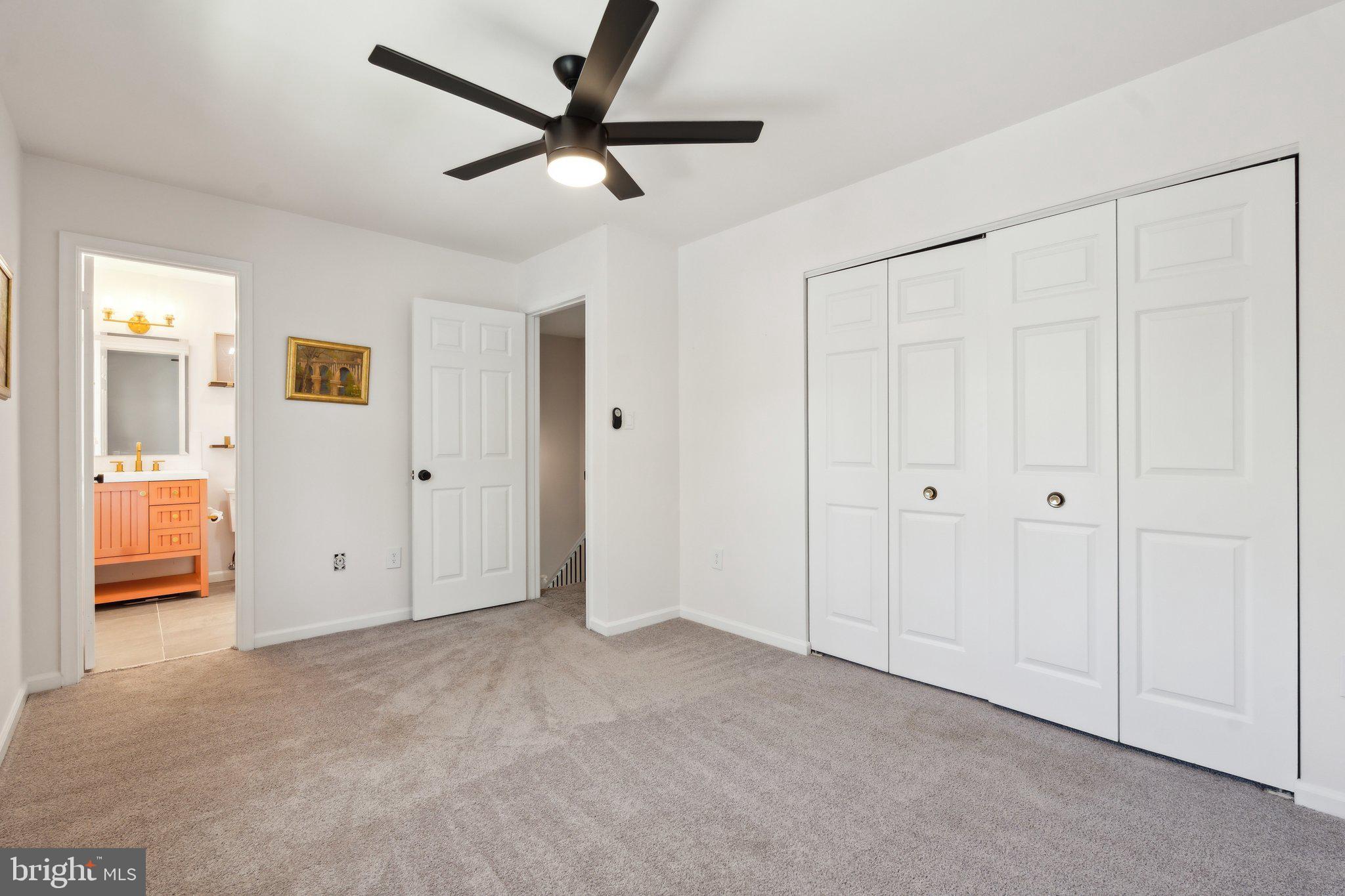 ADAMS WALK - Residential