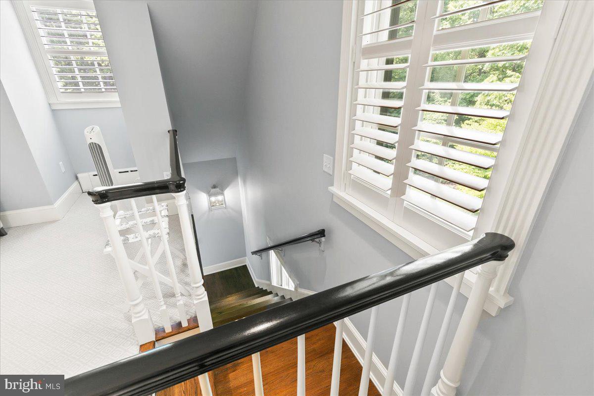 SCHOOL LANE HILLS - Residential