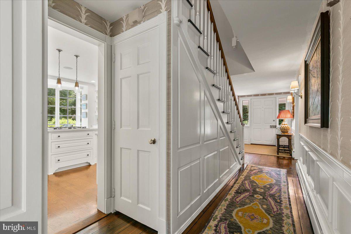 SCHOOL LANE HILLS - Residential