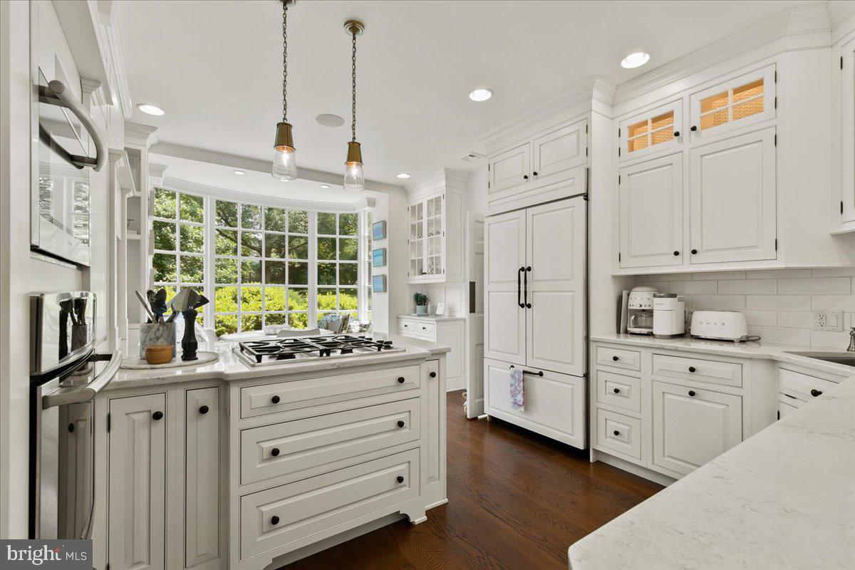 SCHOOL LANE HILLS - Residential