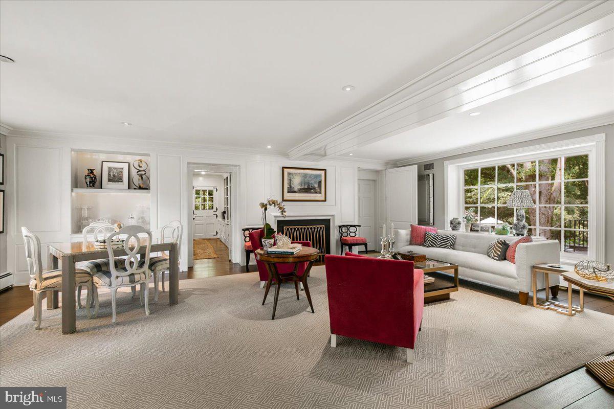 SCHOOL LANE HILLS - Residential