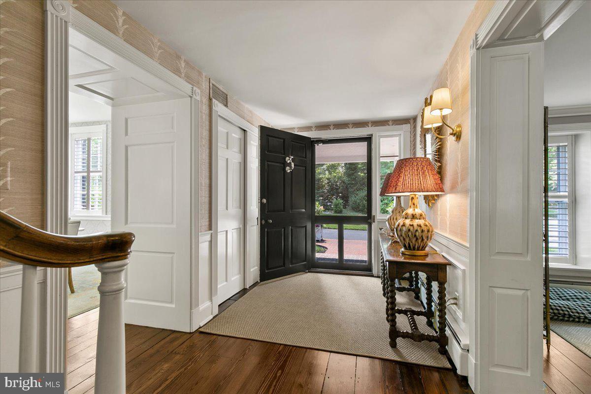 SCHOOL LANE HILLS - Residential