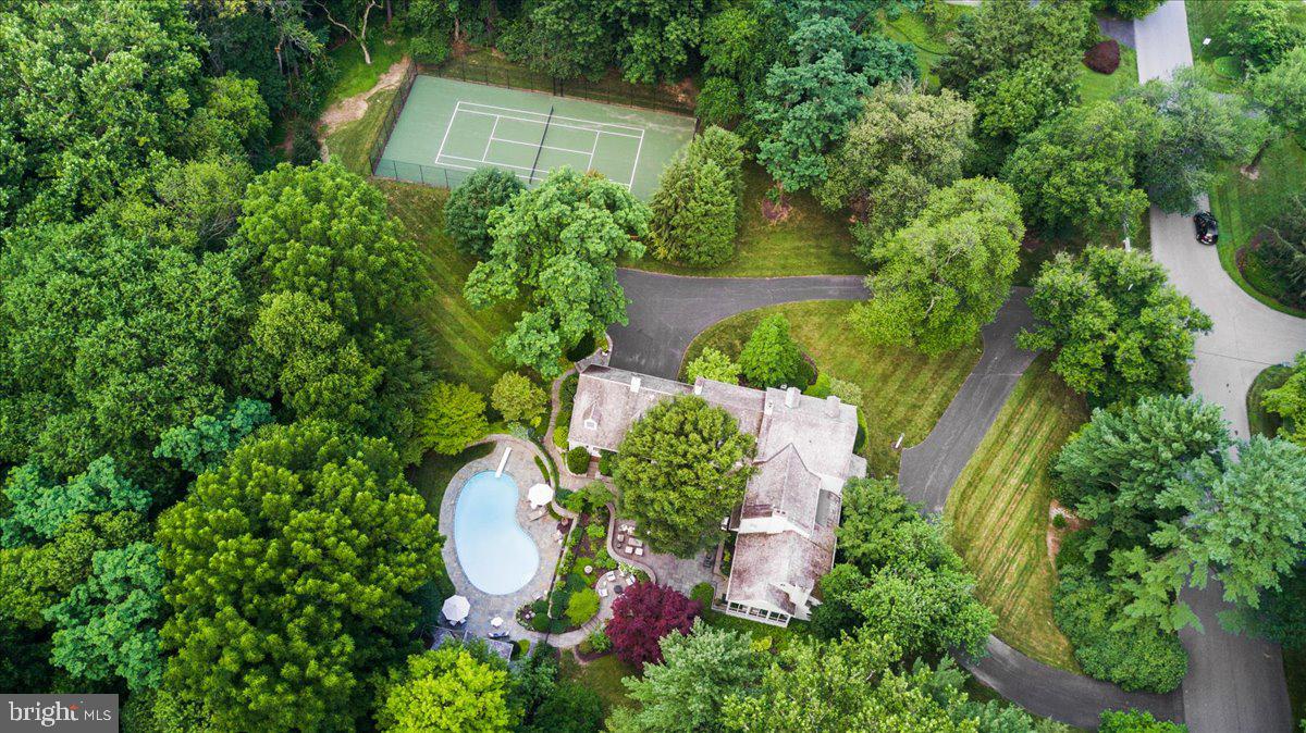 SCHOOL LANE HILLS - Residential