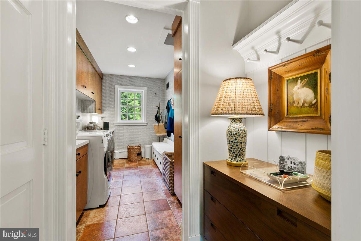 SCHOOL LANE HILLS - Residential