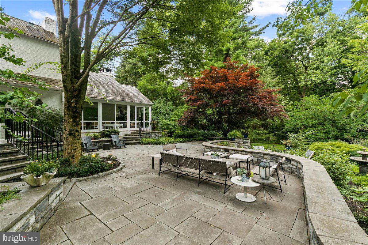 SCHOOL LANE HILLS - Residential