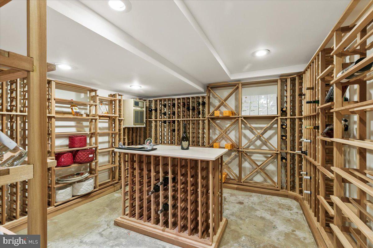 SCHOOL LANE HILLS - Residential