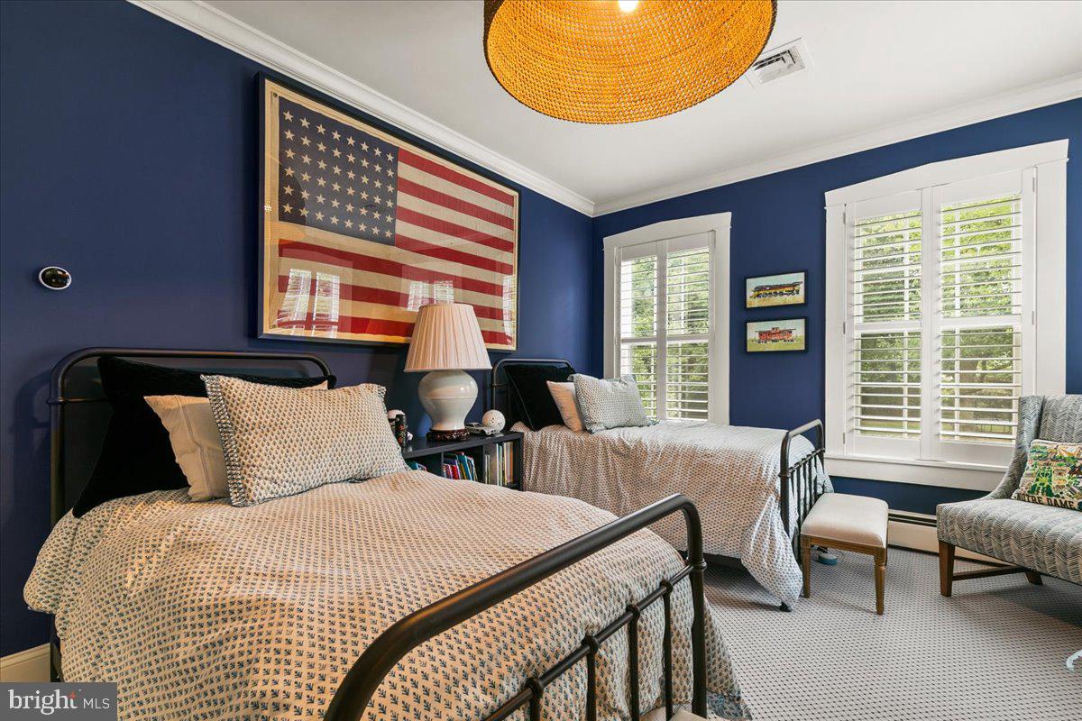 SCHOOL LANE HILLS - Residential